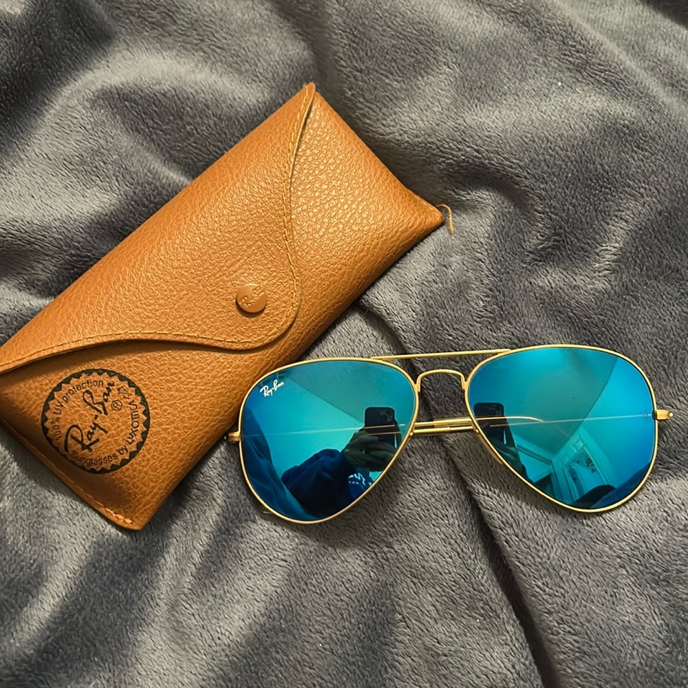 Blue lens aviator ray bans